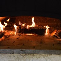 Eld i bakugn