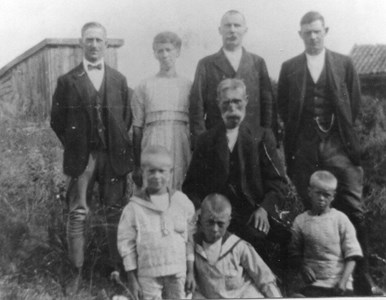 Petter Klintberg med släktingar