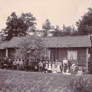 Bilden kan vara vid Blacksta småskola