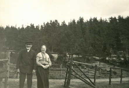 Mörtsjöbro Karl Henriksson med hustru Britta Kristina