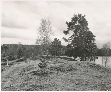 Gravfält vid Himlinge samt Kyrksjön 1954