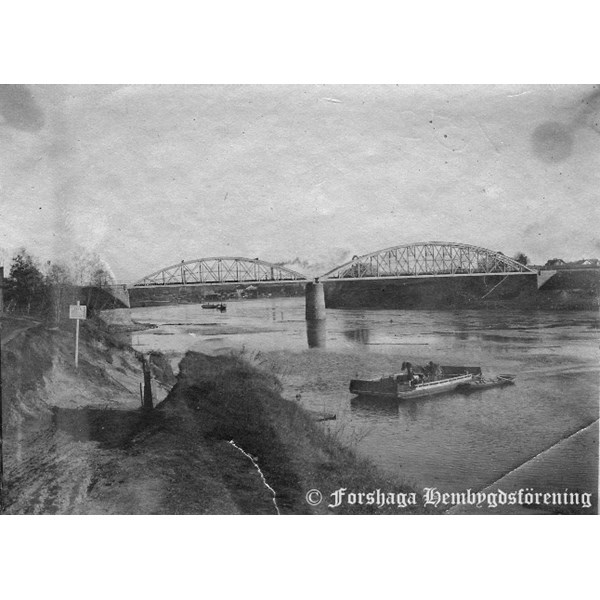 Forshaga, järnvägsbron och färjeläget i Skivsta före 1925