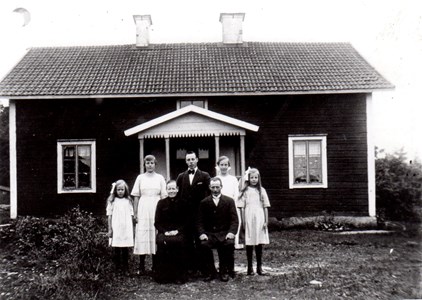 Familjen Erik Karlsson, Lilla Skälby Härad.