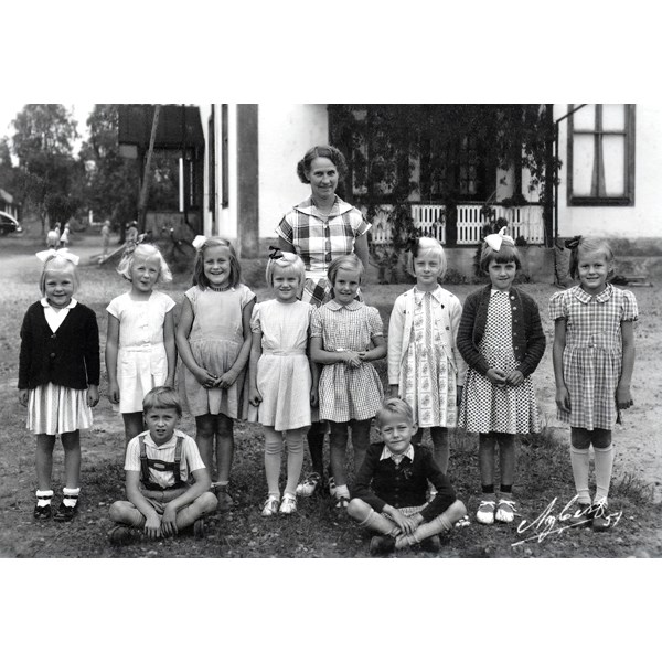 Klass 1-2 vid Norra Brunns skola läsåret 1951-1952.