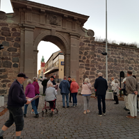 Vid Kavaljersporten, Kalmar