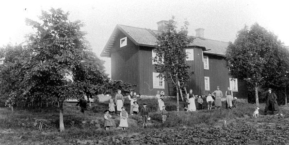 Skyllberg. Enkelund arbetarebostad år 1908