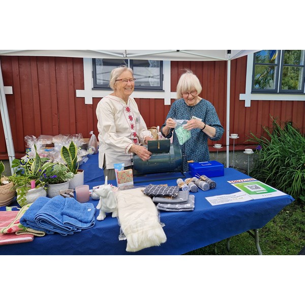 Tomboladamerna Ulla och Berit