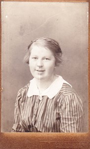 Ingeborg Stenbom f. Nilsson, Gräsbo, Östervåla