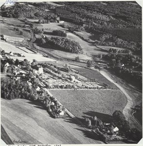 Flygfoto över Riseberga kyrka 1963
