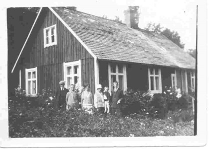 Henrik o Hulda Dybergs familj i Bökesåkra, 3