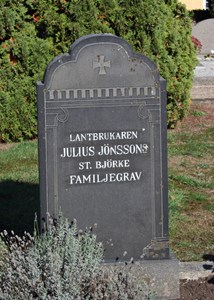 Gravsten Riseberga, Julius Jönsson i Stora Björket