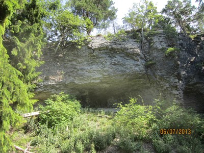 Grotta vid Haugstain.jpg