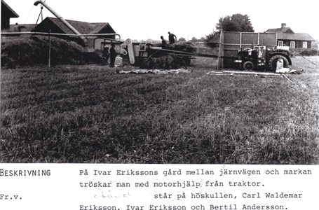Trösk vid Gatan 1942.jpg