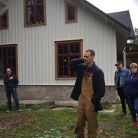 Peter berättar om mejeriet